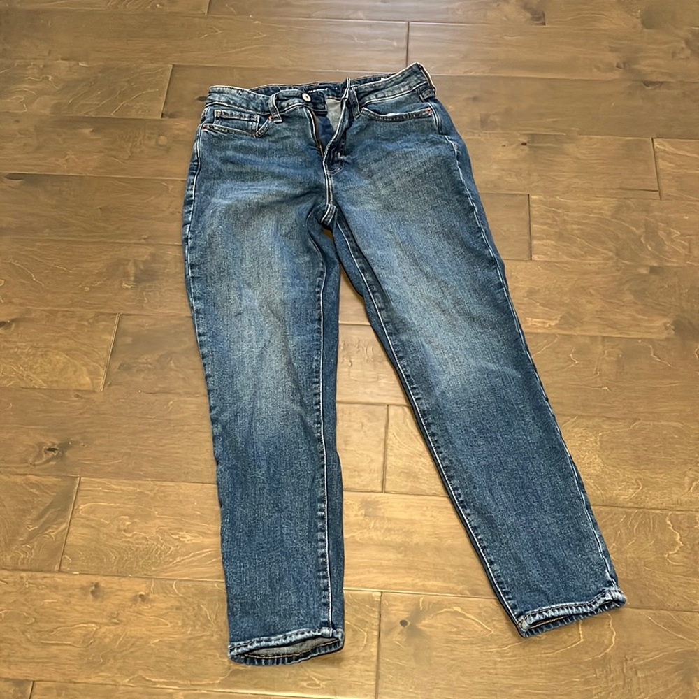 Old Navy O.G. Straight High Rise. secret slim pockets. Straight leg EUC